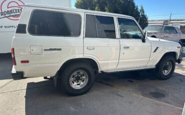 Toyota-landcruiser-1990-white-8