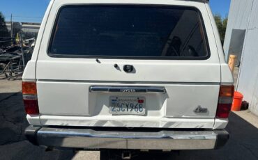Toyota-landcruiser-1990-white-9