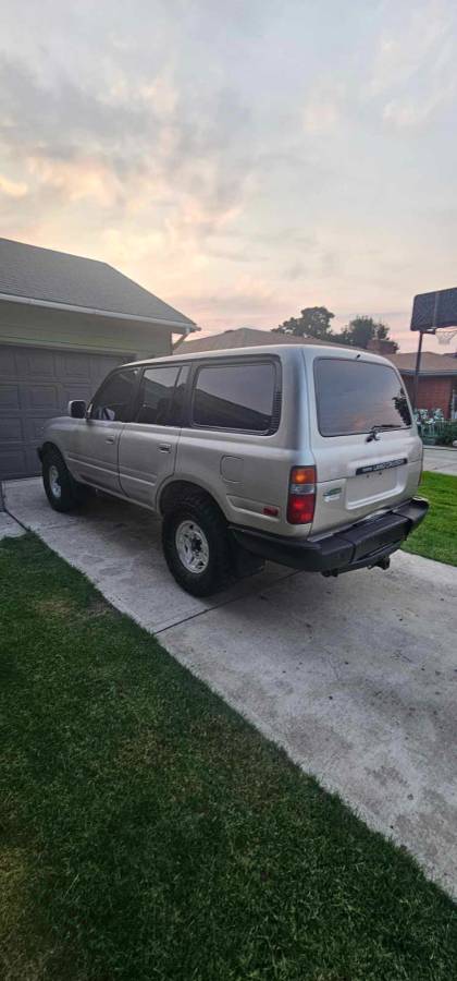 Toyota-landcruiser-1991-green-1