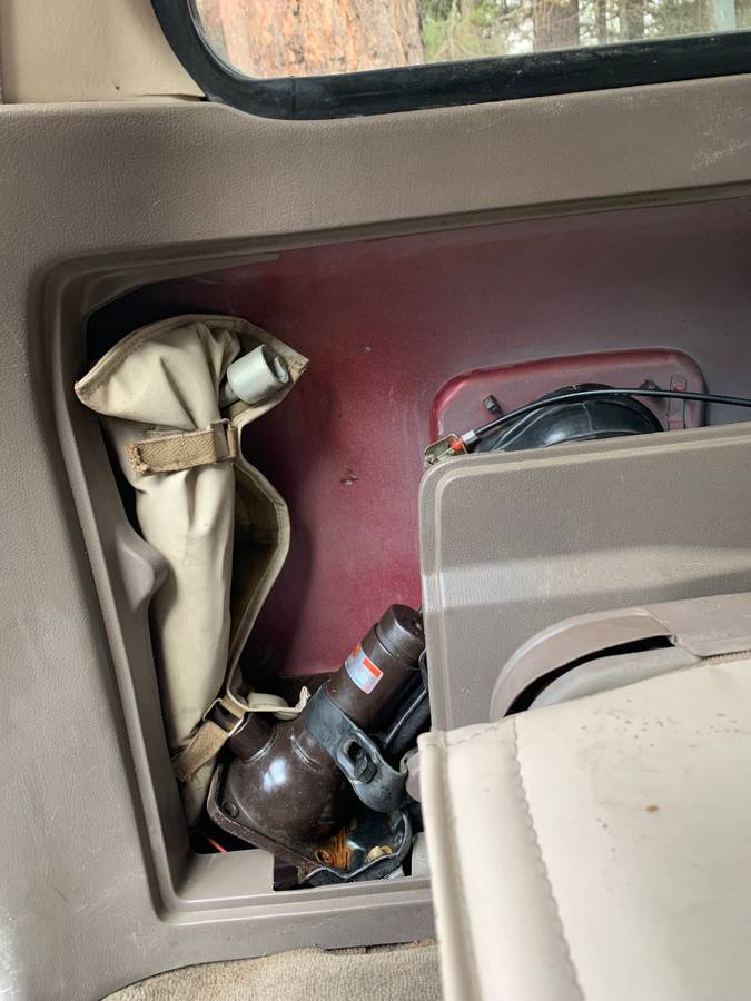 Toyota-landcruiser-1996-red-3