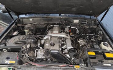 Toyota-landcruiser-diesel-1991-grey-10