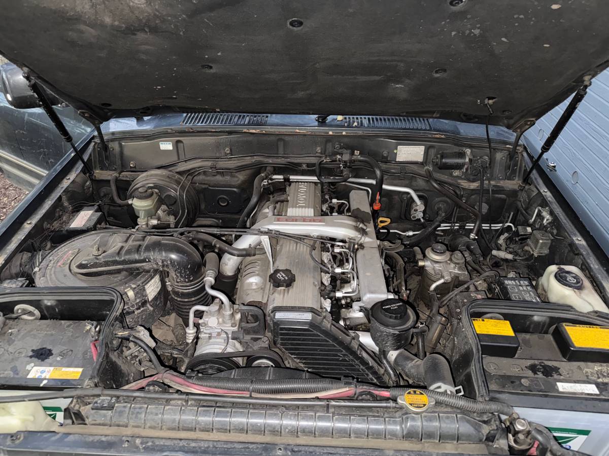 Toyota-landcruiser-diesel-1991-grey-10