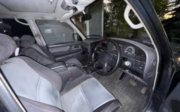 Toyota-landcruiser-diesel-1991-grey-11