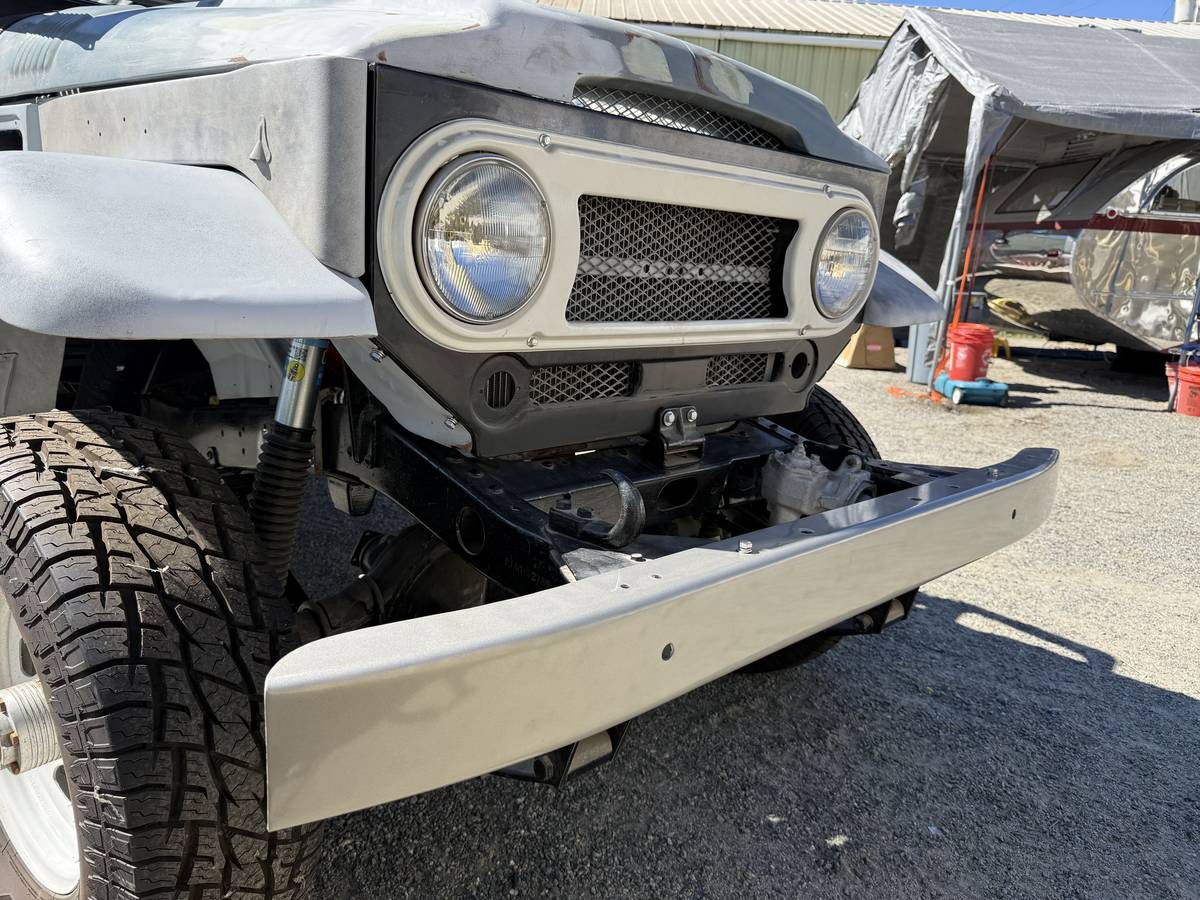 Toyota-landcruiser-fj40-1969-7