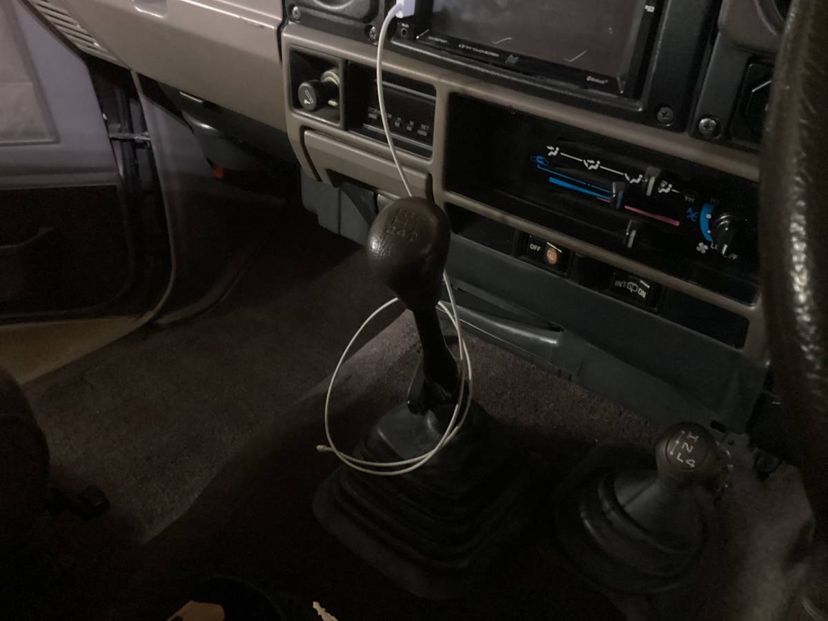 Toyota-lj78-prado-diesel-1991-brown-2