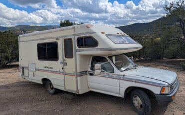 Toyota-motorhome-1989-12