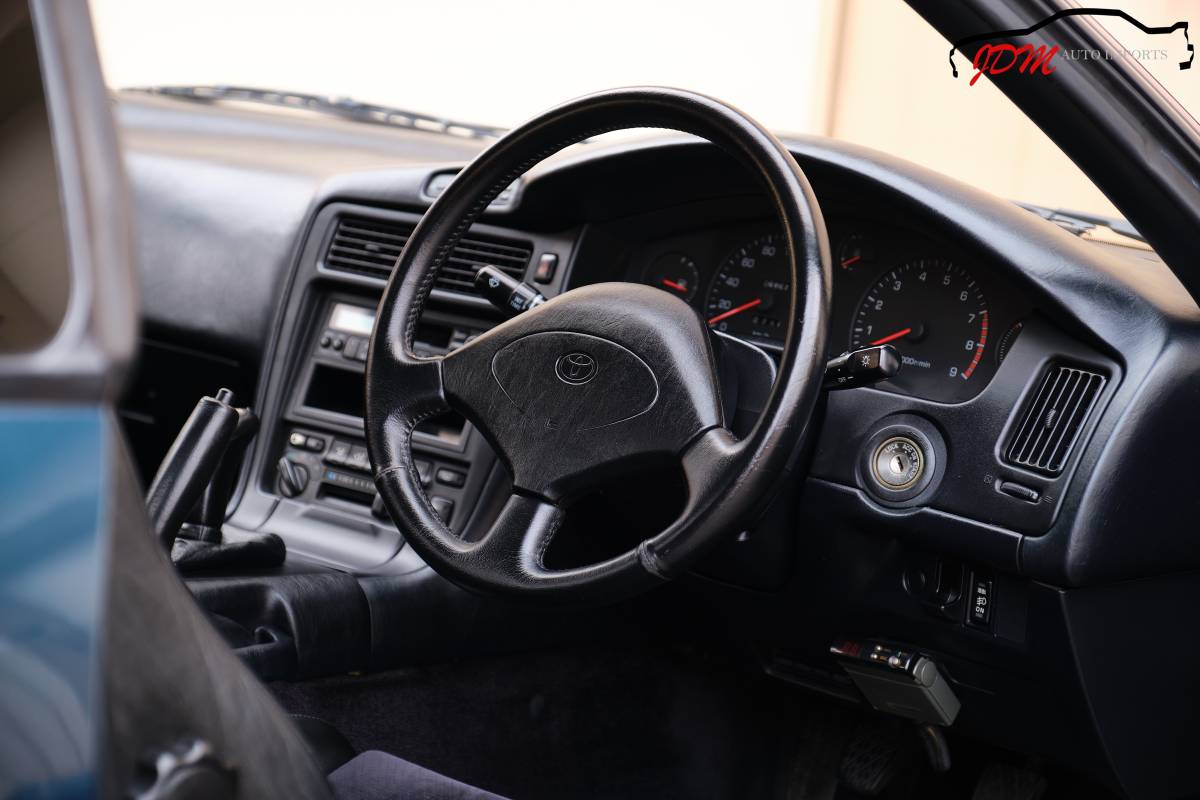 Toyota-mr2-1990-13