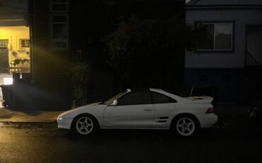 Toyota-mr2-turbo-1991-white-4