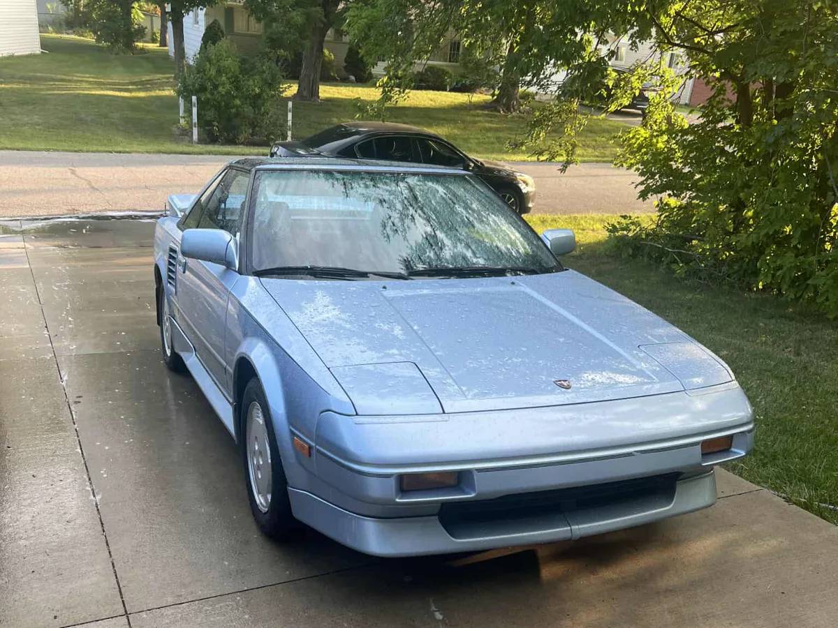 Toyota-mr2-with-sport-roof-1989-custom-3