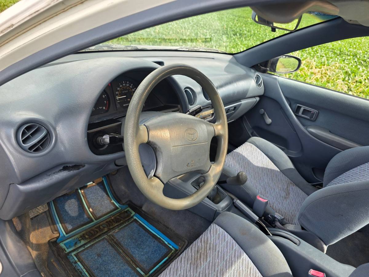 Toyota-paseo-1994-white-10