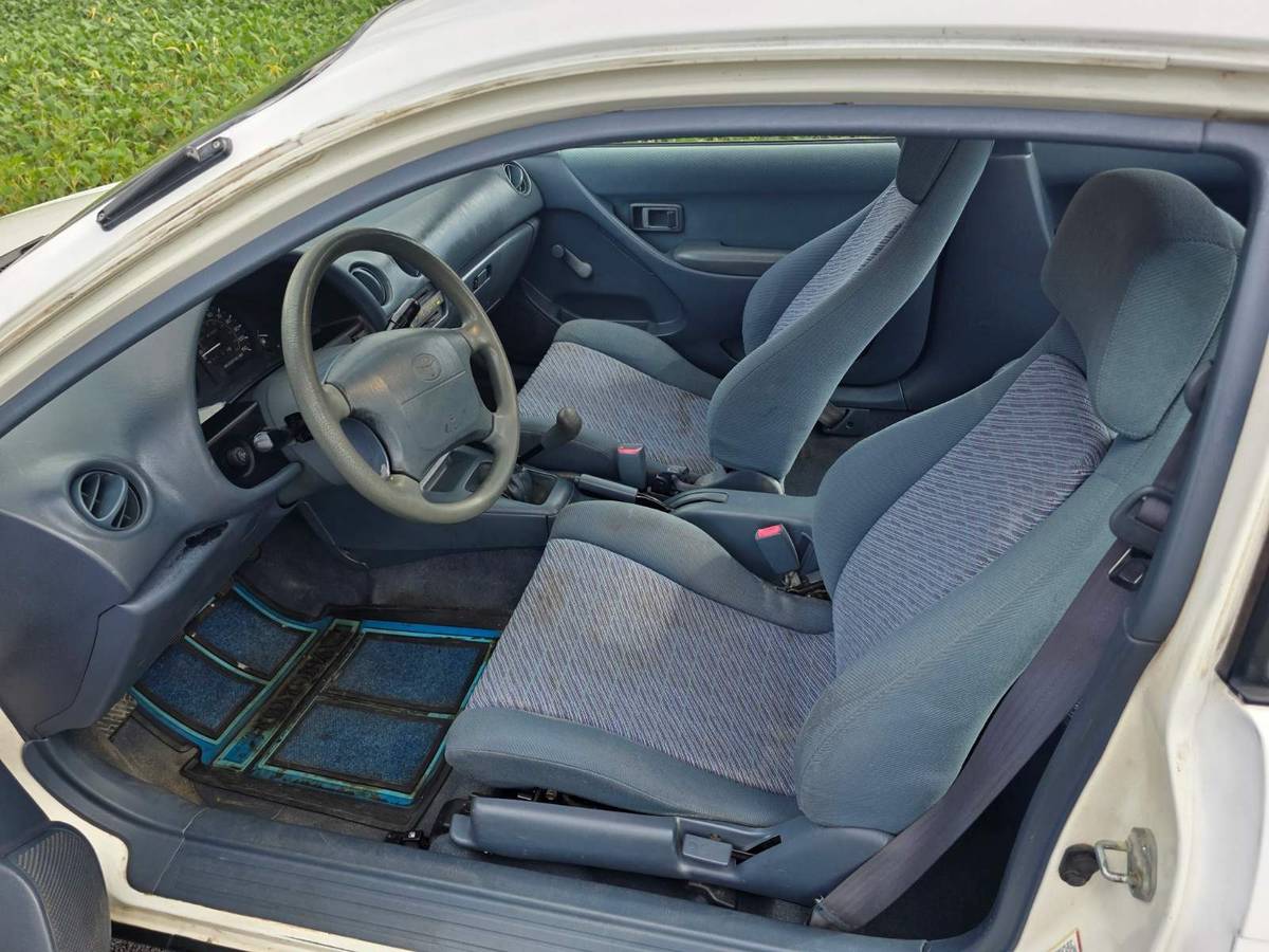 Toyota-paseo-1994-white-12