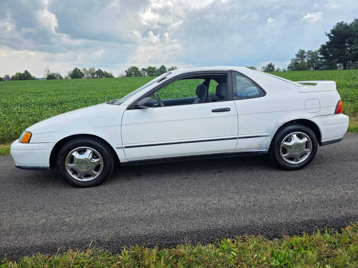 Toyota-paseo-1994-white-3