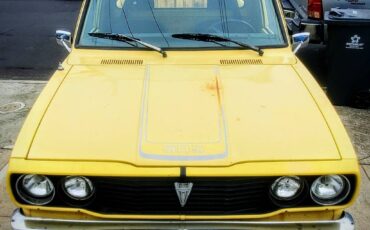 Toyota-pick-up-1975-yellow-3