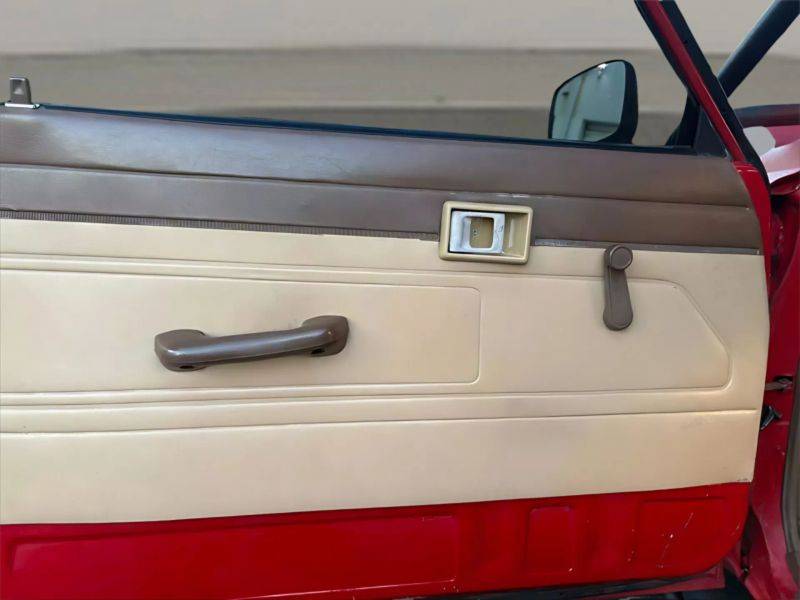 Toyota-pick-up-1986-18