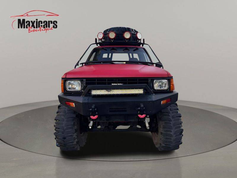 Toyota-pick-up-1986-2