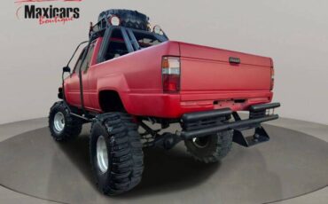 Toyota-pick-up-1986-7