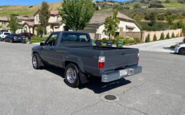 Toyota-pick-up-1988-silver-7