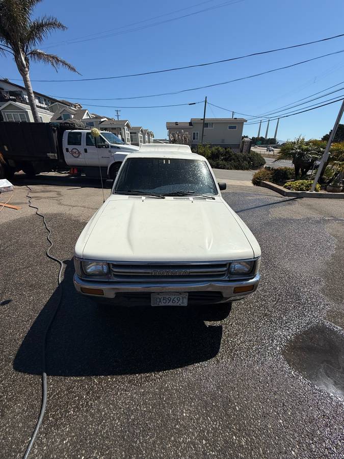 Toyota-pick-up-1989-1