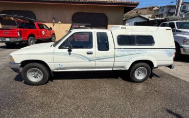Toyota-pick-up-1989