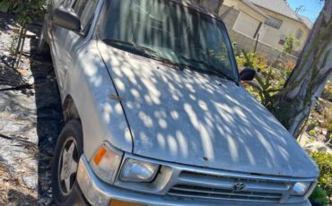 Toyota-pick-up-1989-grey-1