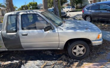 Toyota-pick-up-1989-grey
