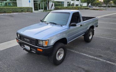 Toyota-pick-up-1990-1