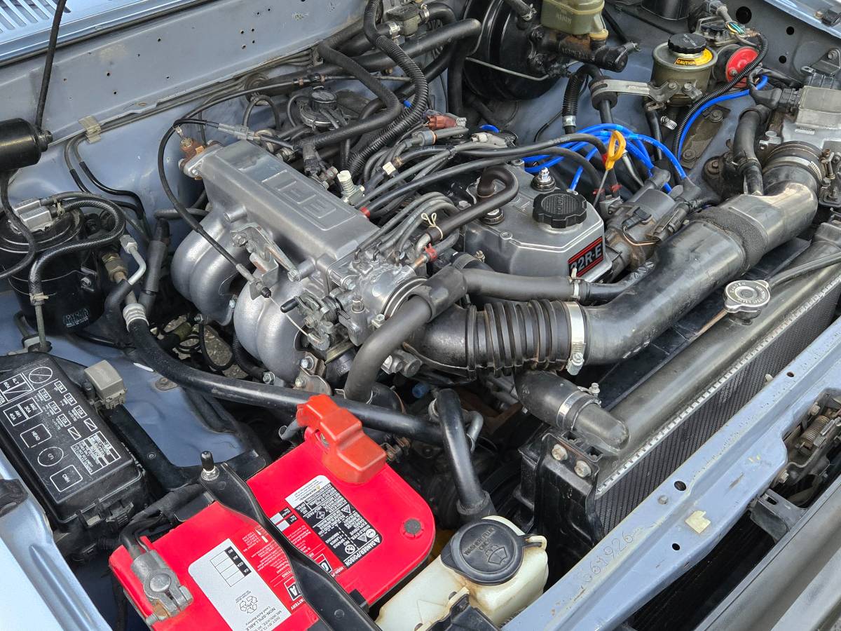 Toyota-pick-up-1990-17
