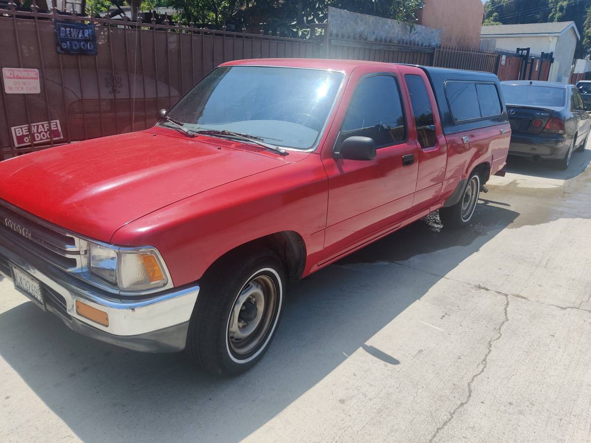 Toyota-pick-up-1991-red-5