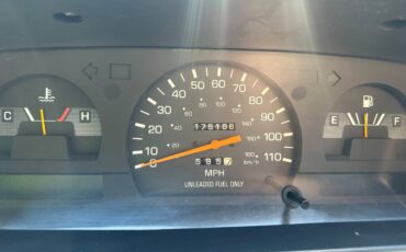 Toyota-pick-up-1995-green-3