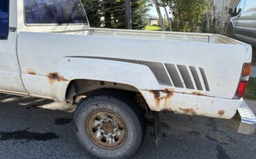 Toyota-pick-up-sr5-1988-white-4