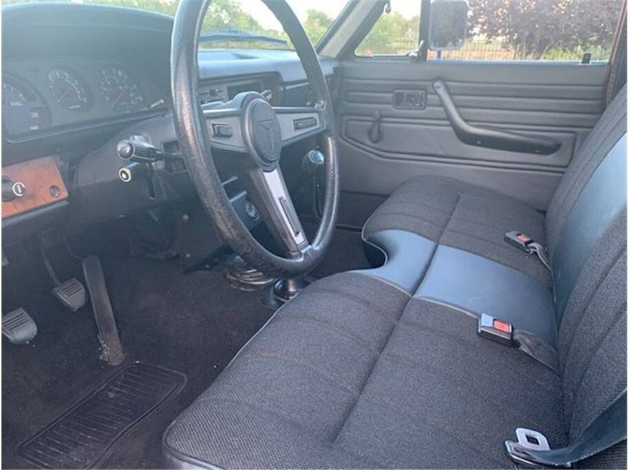 Toyota-pickup-1980-80