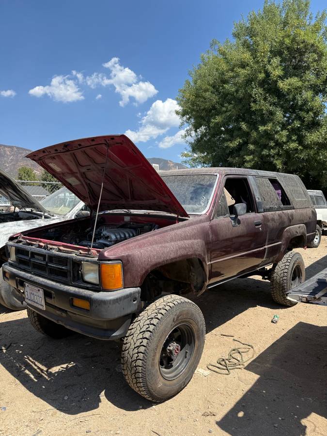 Toyota-pickup-1981-6