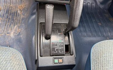 Toyota-pickup-1986-black-12
