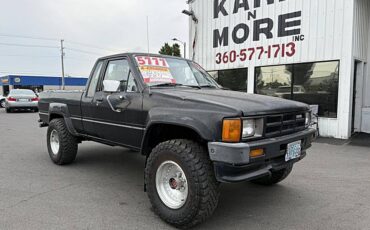 Toyota-pickup-1986-black-32