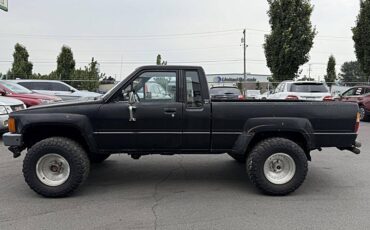 Toyota-pickup-1986-black-51