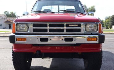 Toyota-pickup-1986-red-12