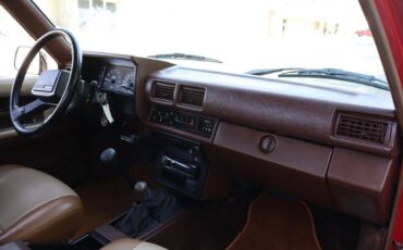 Toyota-pickup-1986-red-16