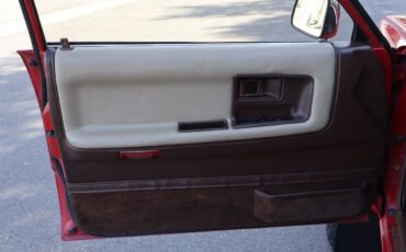 Toyota-pickup-1986-red-22