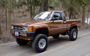 Toyota-pickup-1989-15