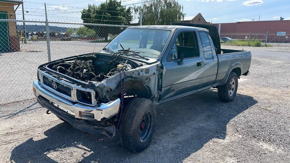 Toyota-pickup-1989-3