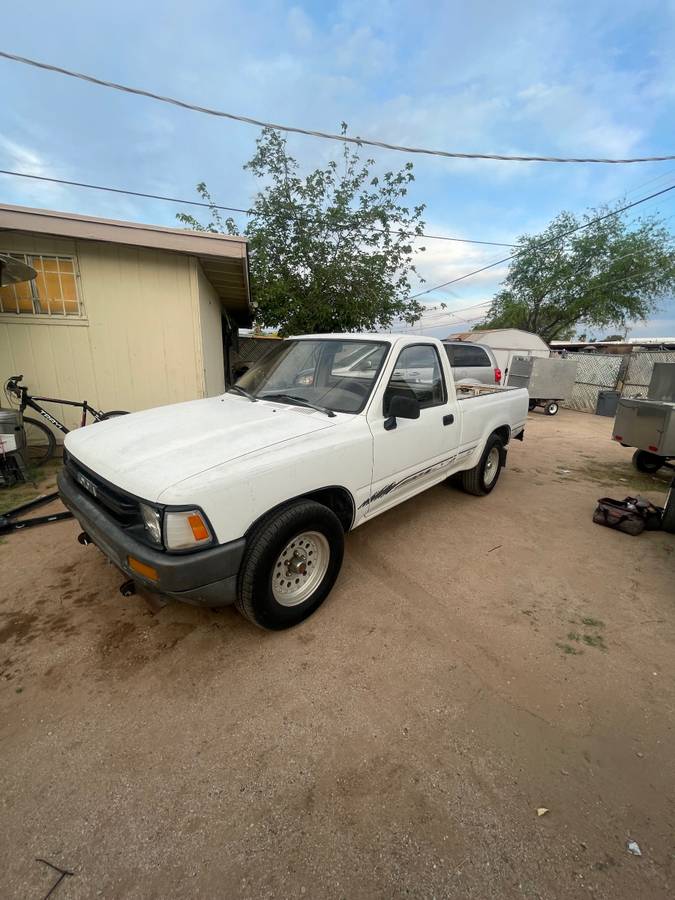 Toyota-pickup-1991-2
