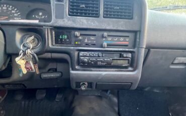 Toyota-pickup-1991-4
