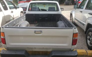Toyota-pickup-1993-10
