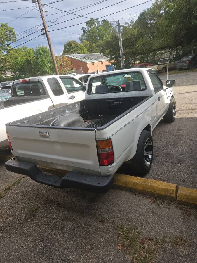Toyota-pickup-1993-11