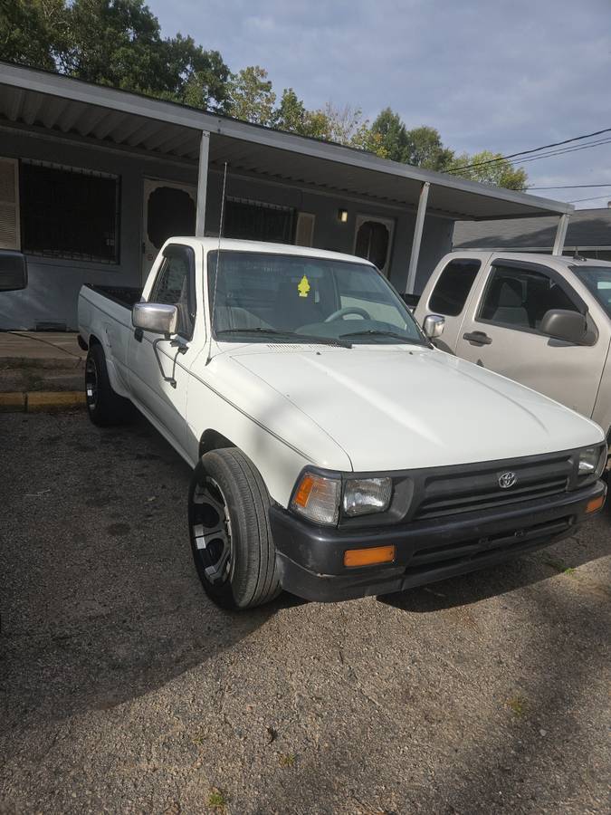 Toyota-pickup-1993-12