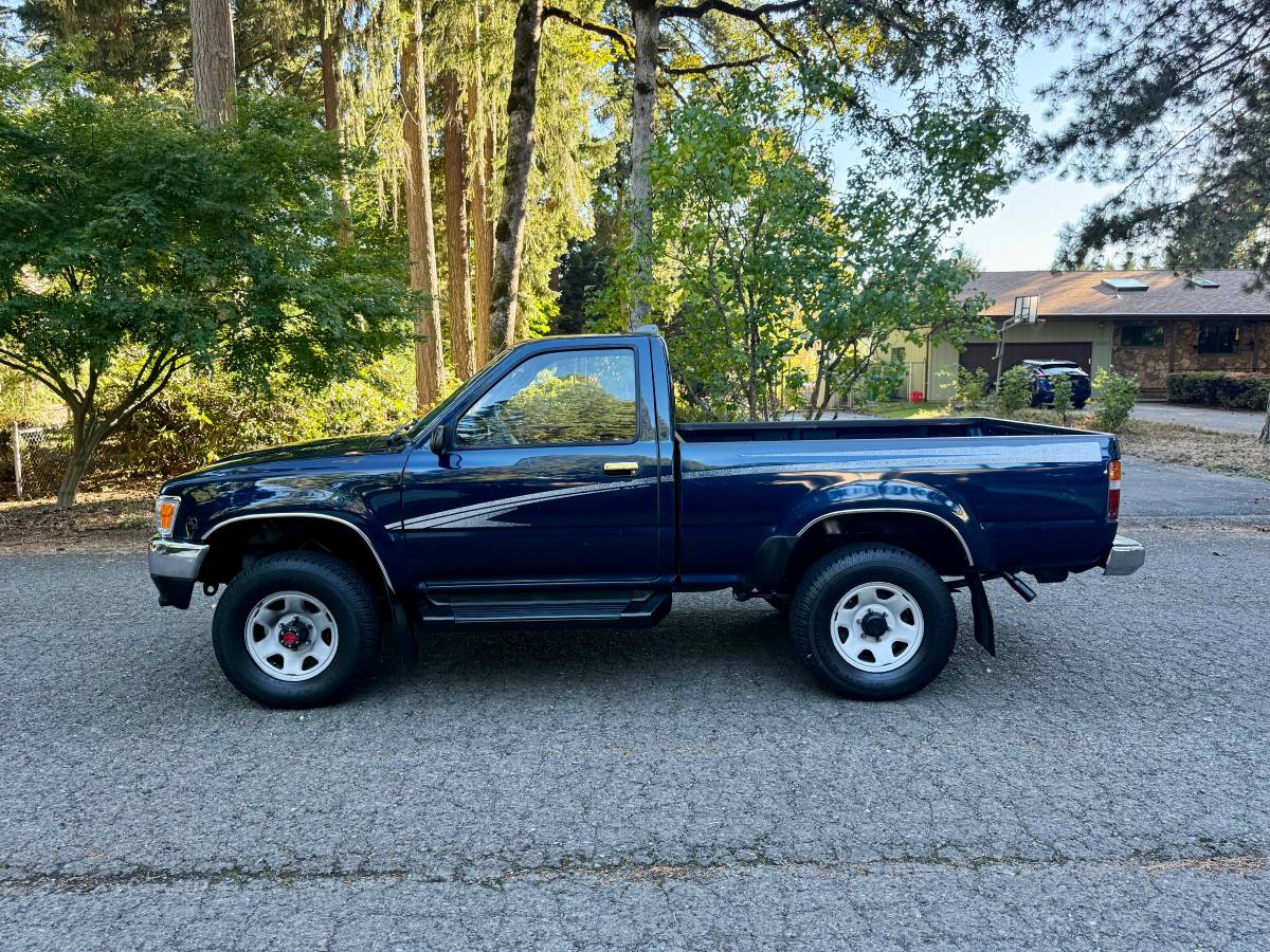 Toyota-pickup-1994-14