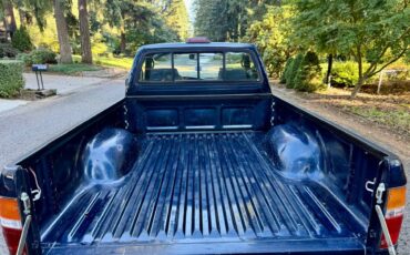 Toyota-pickup-1994-6