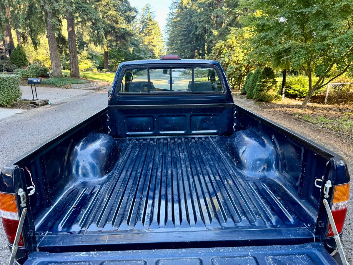 Toyota-pickup-1994-6