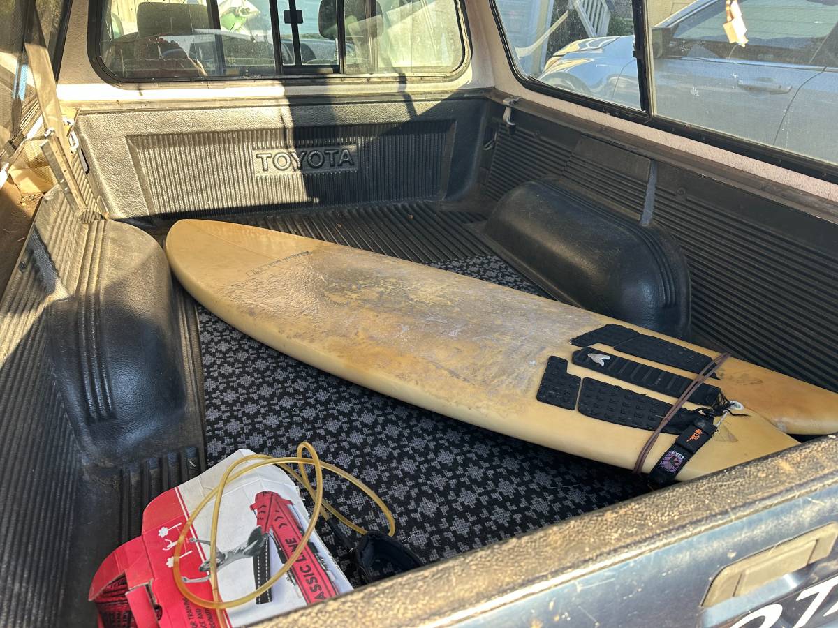 Toyota-pickup-1994-blue-12