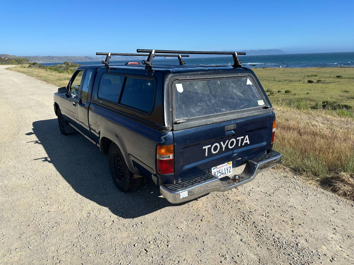 Toyota-pickup-1994-blue-3